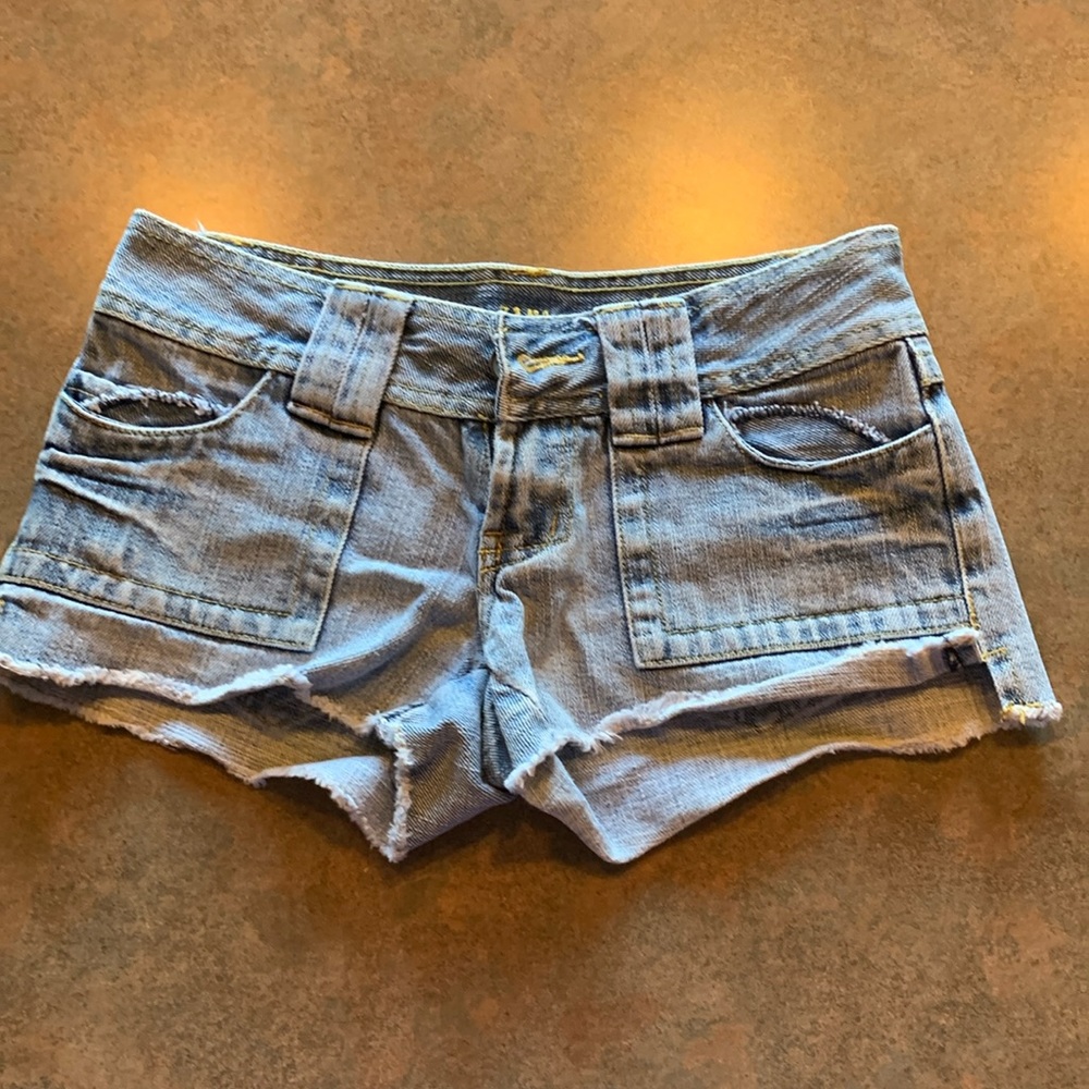 Zana Di vintage jean shorts. Size 1.